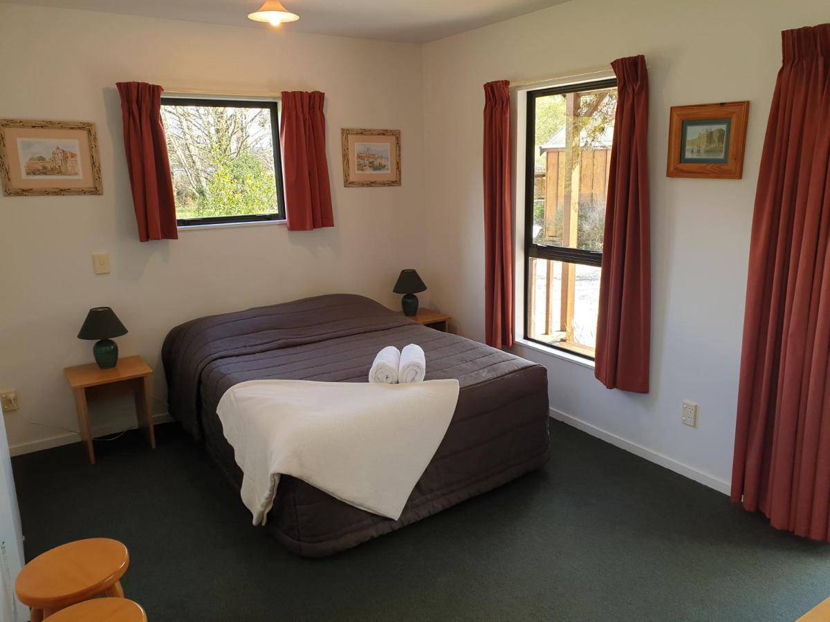 Lake Brunner Country Motel & Holiday Park Moana Ngoại thất bức ảnh