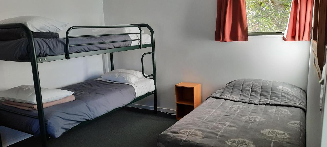 Lake Brunner Country Motel & Holiday Park Moana Ngoại thất bức ảnh