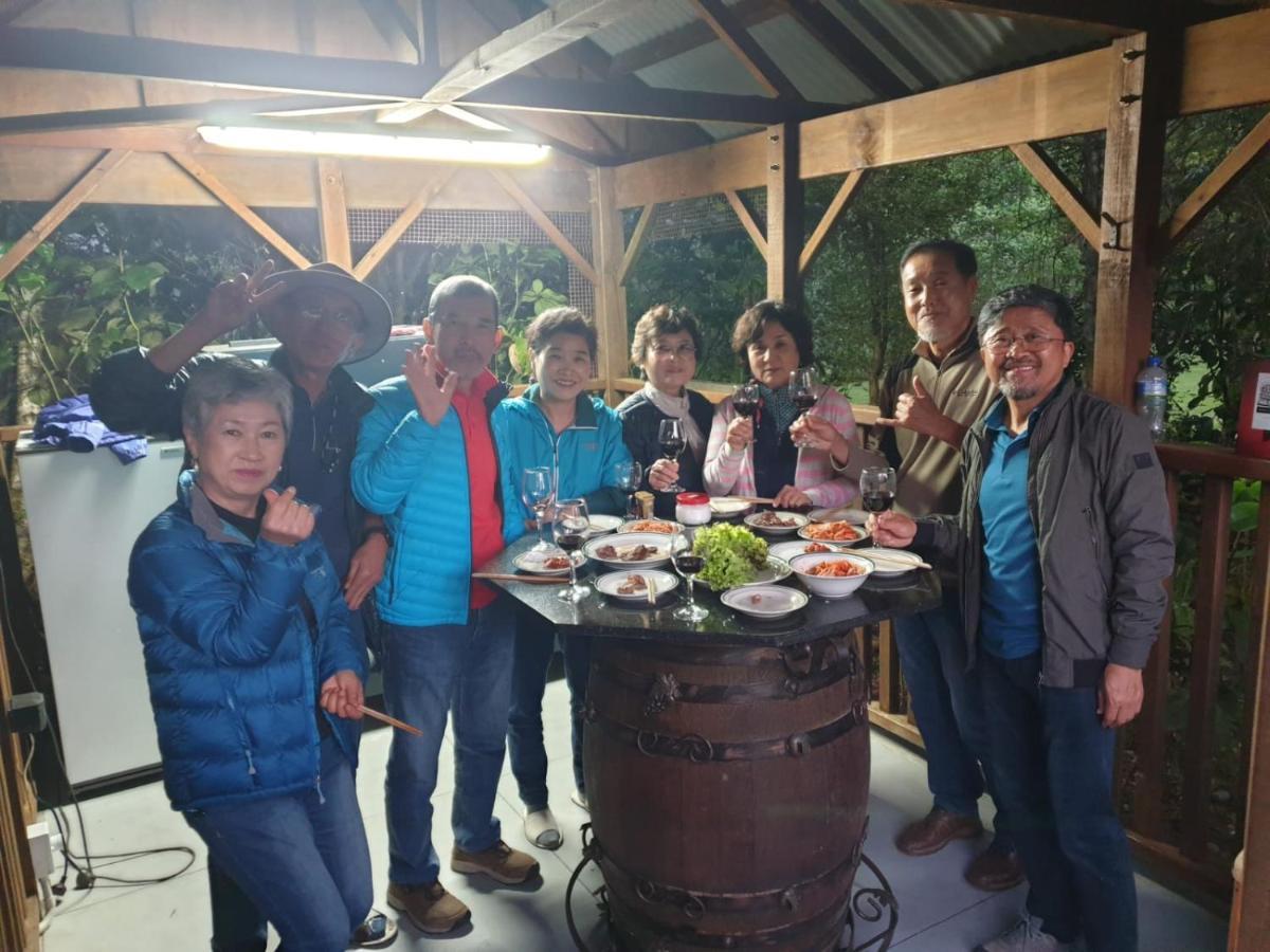 Lake Brunner Country Motel & Holiday Park Moana Ngoại thất bức ảnh